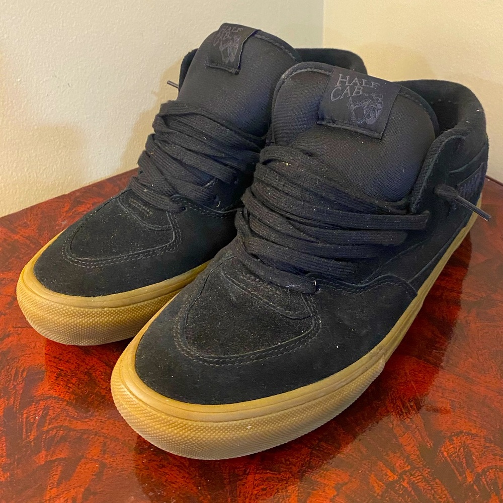 VANS Half Cab Black/Gum  Size 10.5